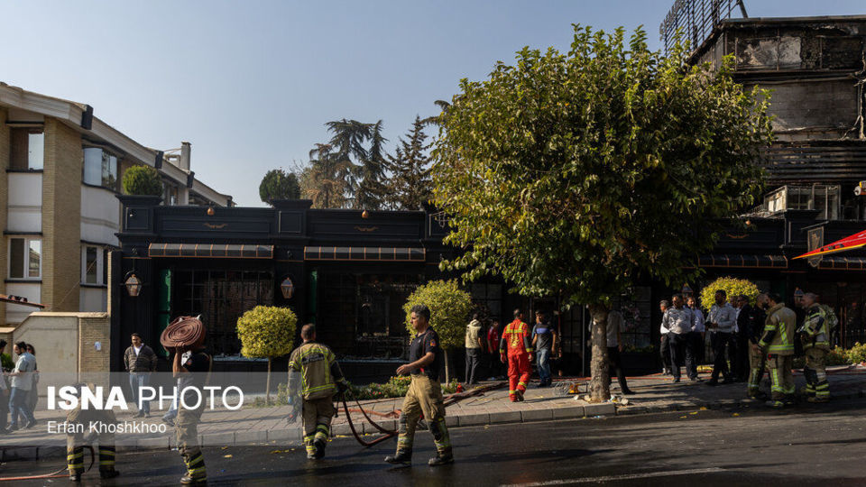 آتش‌سوزی یک رستوران در شهرک غرب