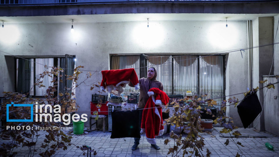 بابانوئل میهمان شبانه میرزا