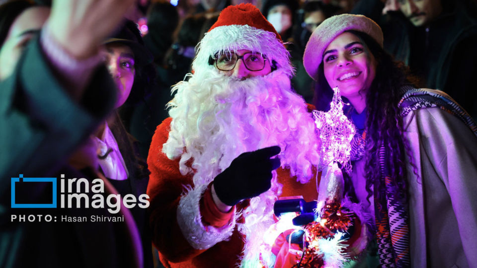 بابانوئل میهمان شبانه میرزا