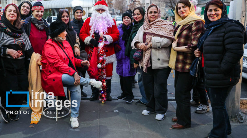 بابانوئل میهمان شبانه میرزا