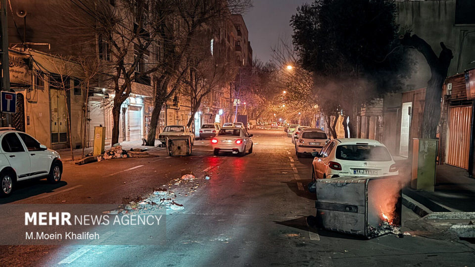 تخریب اموال عمومی در اغتشاشات در تهران 