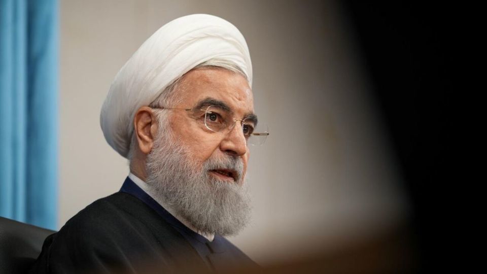 حسن روحانی: شرکت در راهپیمایی امروز پاسخ به ندای پاسداری از وطن در مقابل بیگانگان است حسن روحانی: شرکت در راهپیمایی امروز پاسخ به ندای پاسداری از وطن در مقابل بیگانگان است
