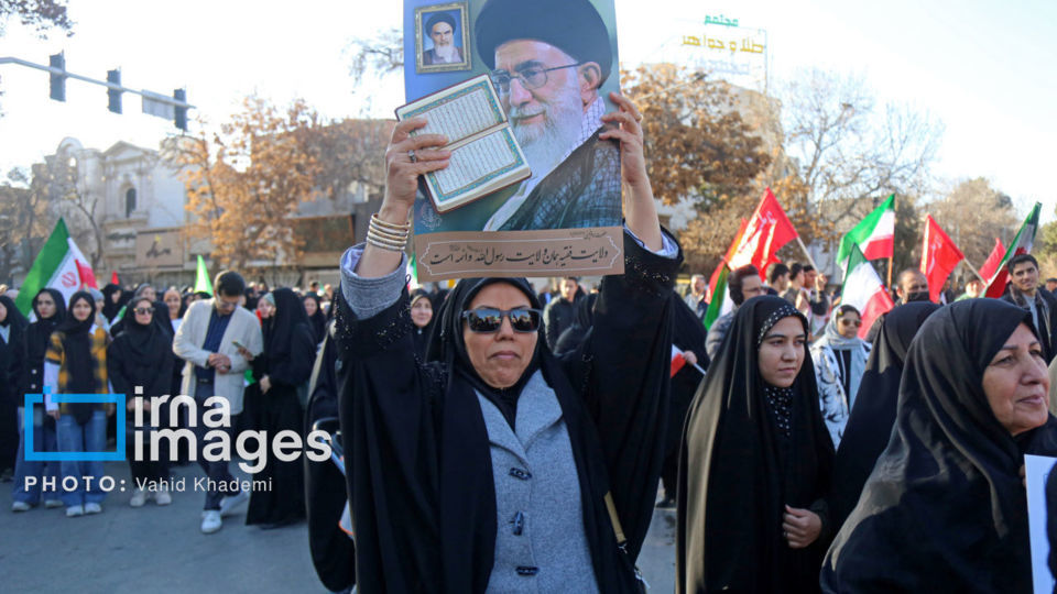 تجمع همبستگی ملی و تشییع شهدای امنیت در سراسر کشور