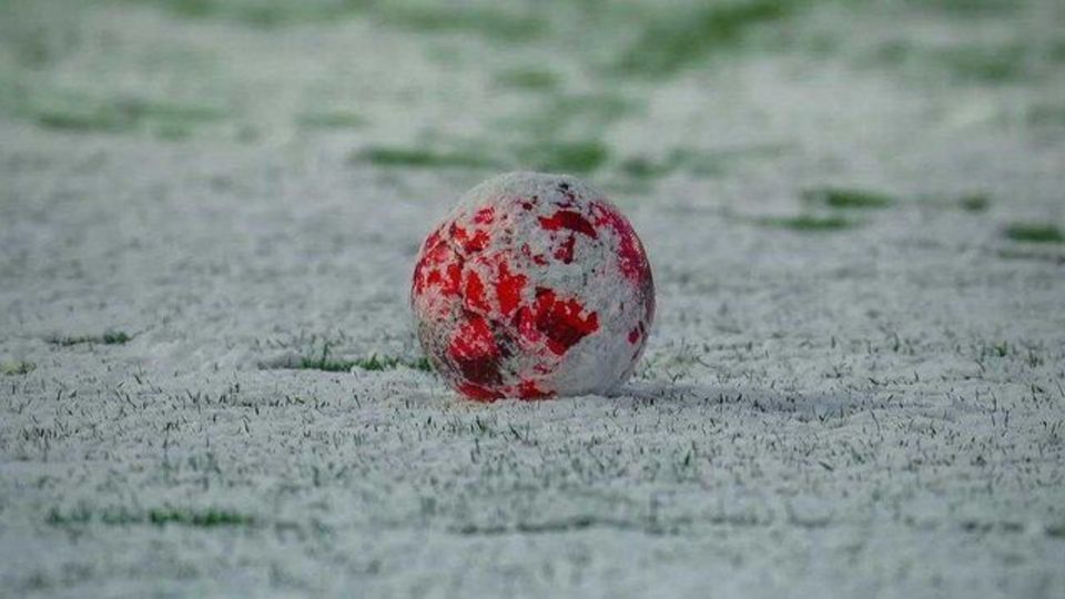 پرسپولیس صدر جدول را از سپاهان پس گرفت