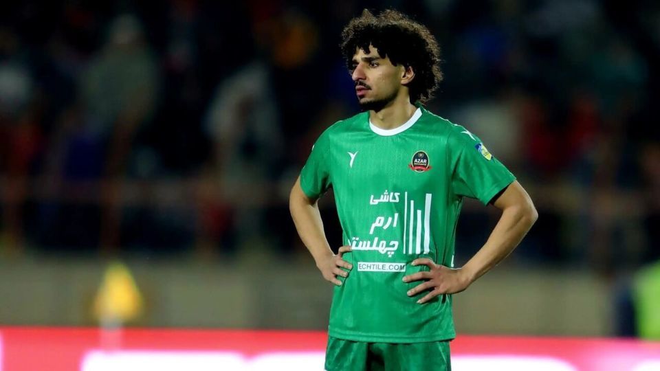 سومین خرید زمستانی پرسپولیس قطعی شد؛ مدافع تیم امید سرخ‌پوش می‌شود