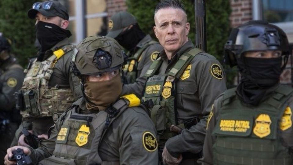 ادعای دولت ترامپ: مأمور در مینیاپولیس برای دفاع از خود شلیک کرد ادعای دولت ترامپ: مأمور در مینیاپولیس برای دفاع از خود شلیک کرد