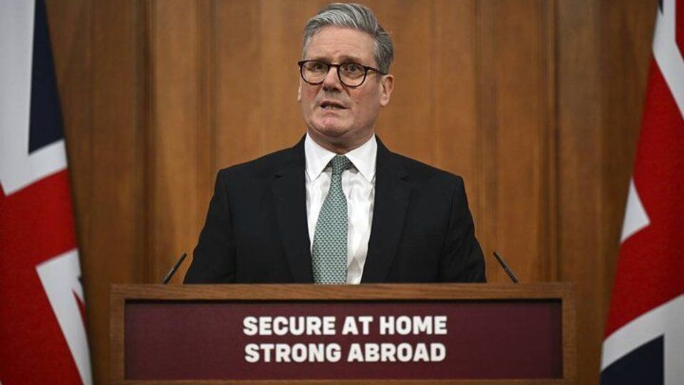 سفر نخست وزیر انگلیس به چین پس از ۸ سال سفر نخست وزیر انگلیس به چین پس از ۸ سال