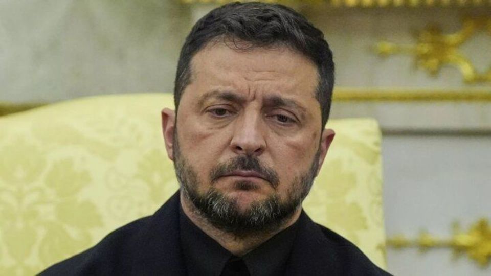 زلنسکی: مسئولیت پایان جنگ بر عهده روسیه است!؛ رایزنی با «کر استارمر» زلنسکی: مسئولیت پایان جنگ بر عهده روسیه است!؛ رایزنی با «کر استارمر»