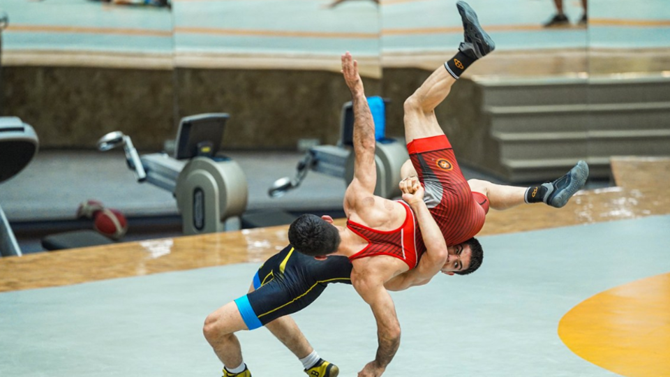 حقیقت وارونه به سبک فیکنیوز حقیقت وارونه به سبک فیکنیوز