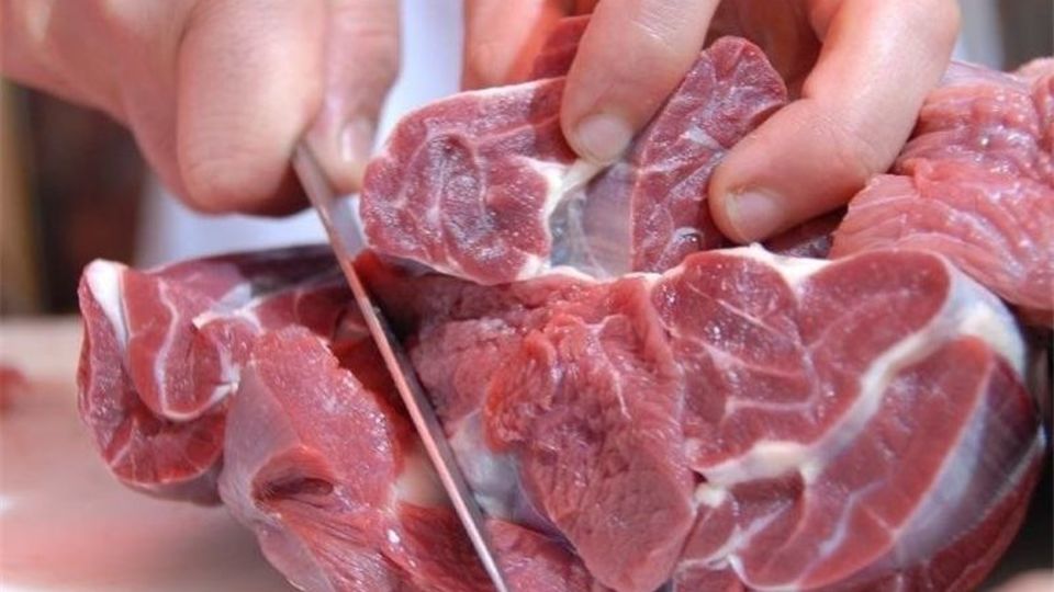 فاصله قابل توجه قیمت گوشت در ایران با نرخ جهانی فاصله قابل توجه قیمت گوشت در ایران با نرخ جهانی