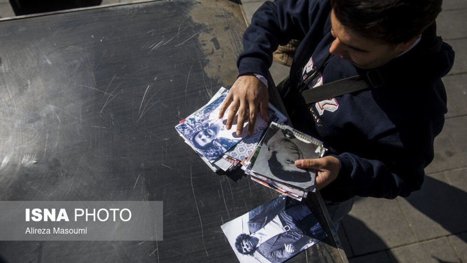 مراسم تشییع پیکر «عنایت بخشی»