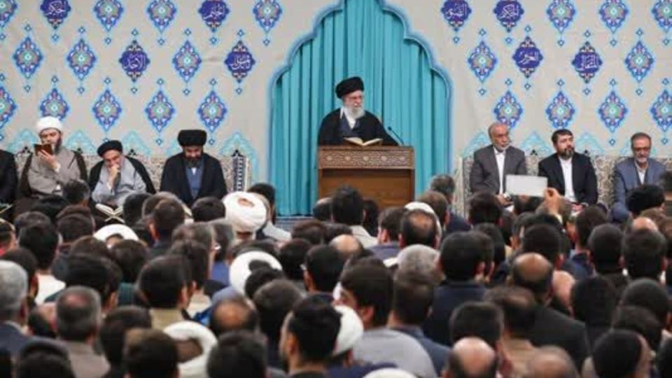   برگزاری محفل انس با قرآن کریم با حضور رهبر انقلاب اسلامی