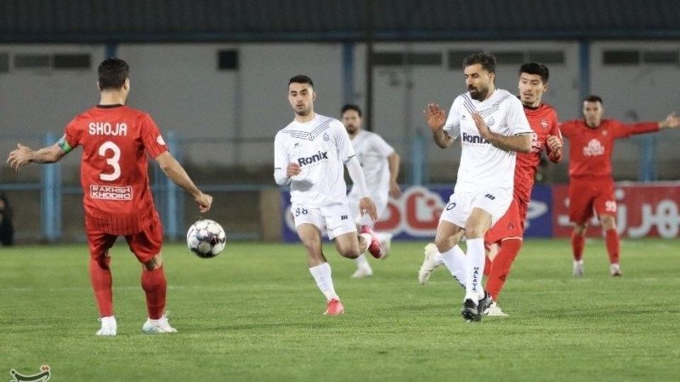 باشگاه ملوان: عزیزی توهین نژادپرستانه کرد/ شکایت از خداداد و خلیل‌زاده