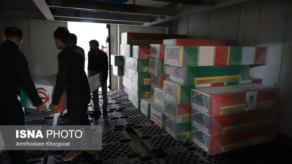 مراسم تشییع پیکر پاک دانش‌آموزان شهید - میناب