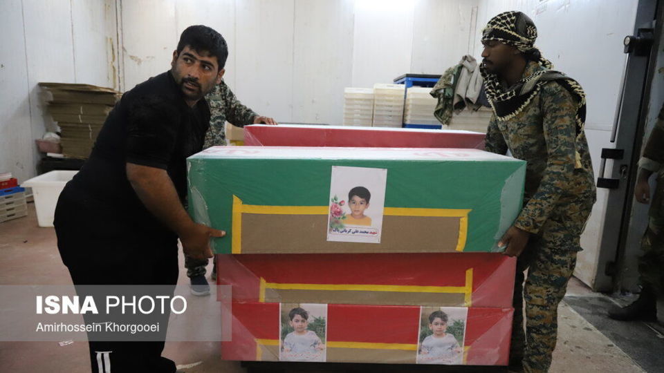 مراسم تشییع پیکر پاک دانش‌آموزان شهید - میناب