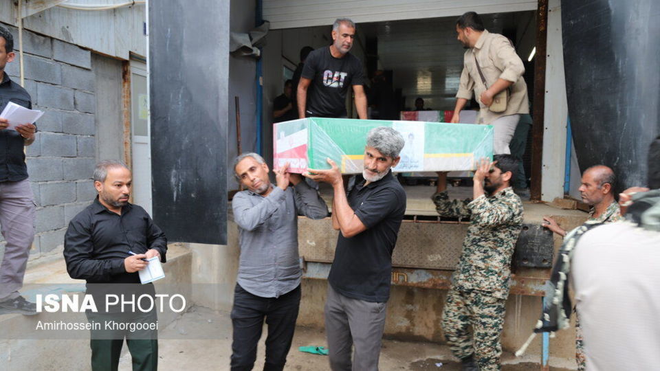 مراسم تشییع پیکر پاک دانش‌آموزان شهید - میناب