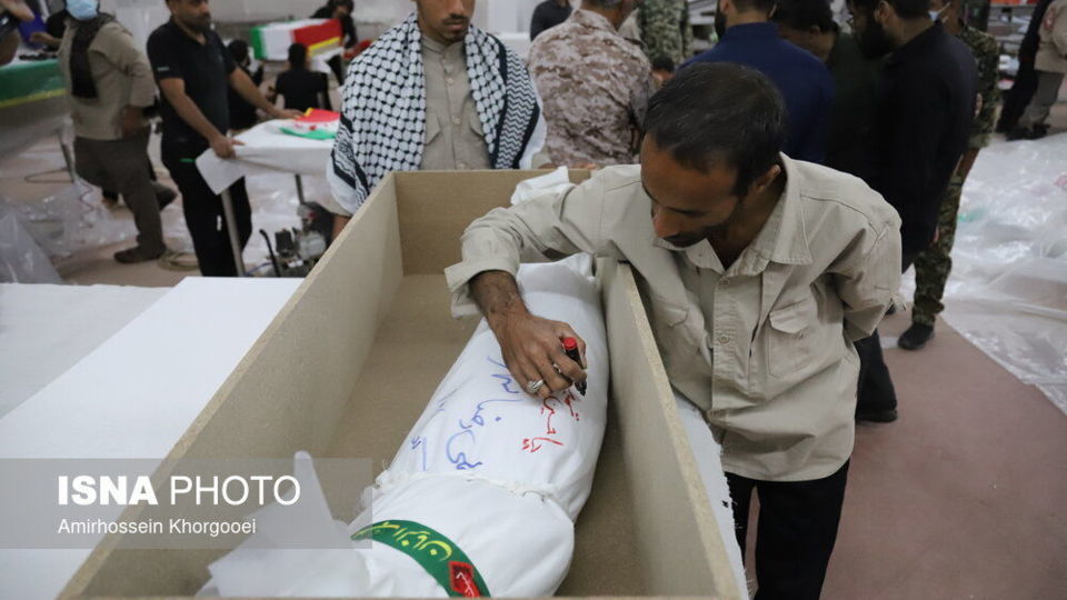 مراسم تشییع پیکر پاک دانش‌آموزان شهید - میناب