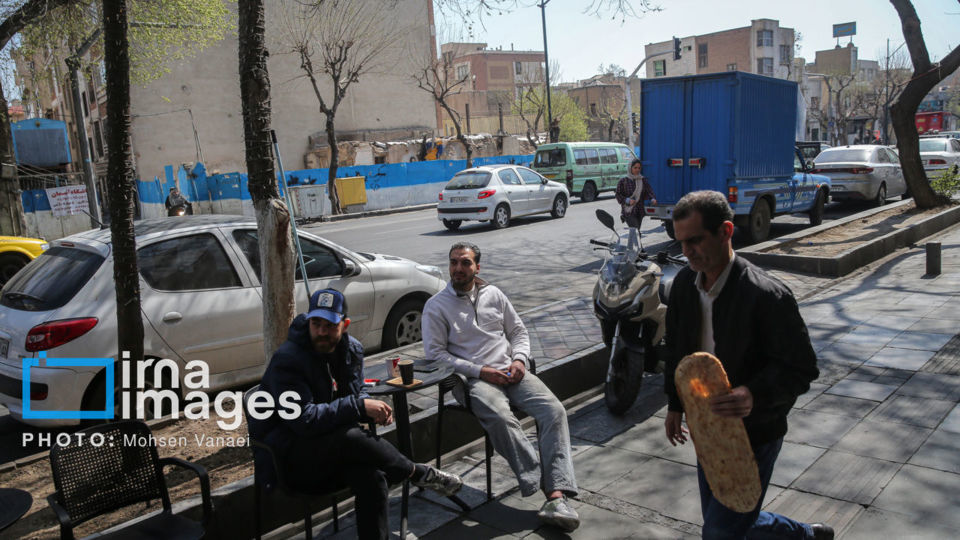 قلب تهران زیر بمباران هم میتپد قلب تهران زیر بمباران هم میتپد