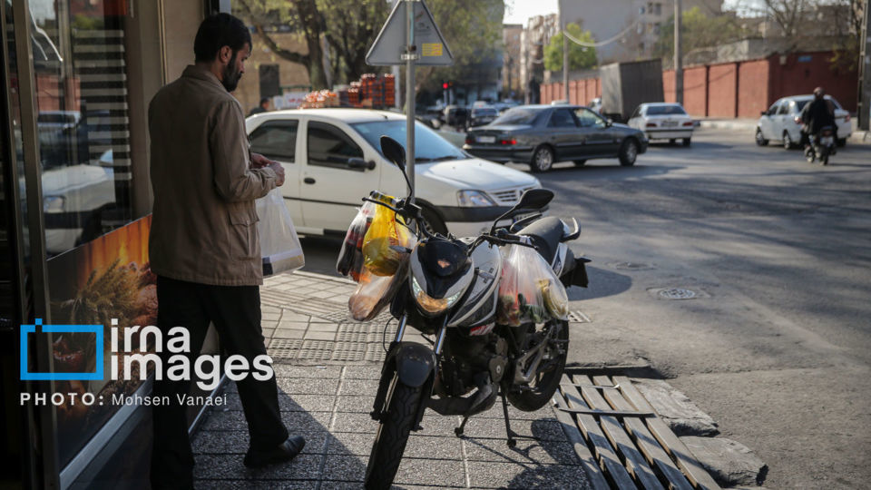 قلب تهران زیر بمباران هم میتپد قلب تهران زیر بمباران هم میتپد
