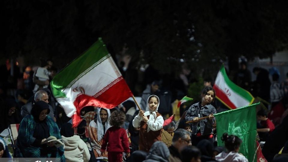 واکنش هنرمندان به تجاوز آمریکا و اسرائیل ، شهادت رهبر انقلاب و حفظ یکپارچگی ایران عزیز(۱) واکنش هنرمندان به تجاوز آمریکا و اسرائیل ، شهادت رهبر انقلاب و حفظ یکپارچگی ایران عزیز(۱)