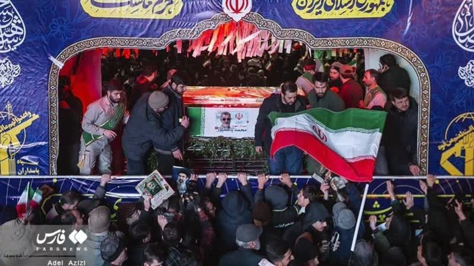 تشییع باشکوه پیکر شهید پاکپور در اراک