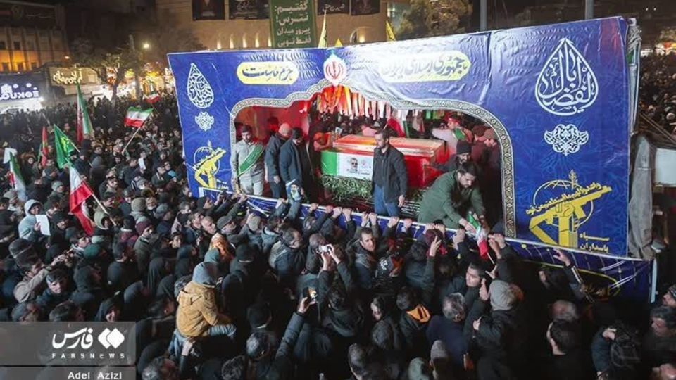 تشییع باشکوه پیکر شهید پاکپور در اراک