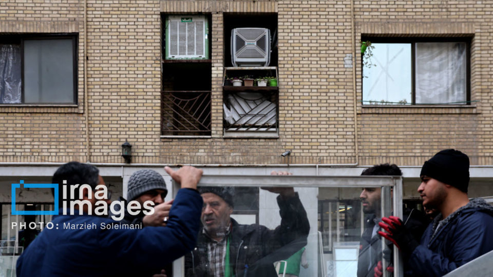 بازسازی خانه های آسیب دیده حملات آمریکایی - صهیونیستی