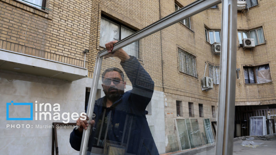 بازسازی خانه های آسیب دیده حملات آمریکایی - صهیونیستی