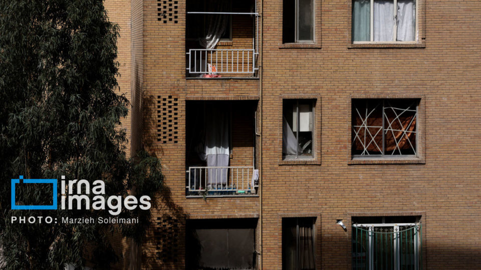 بازسازی خانه های آسیب دیده حملات آمریکایی - صهیونیستی