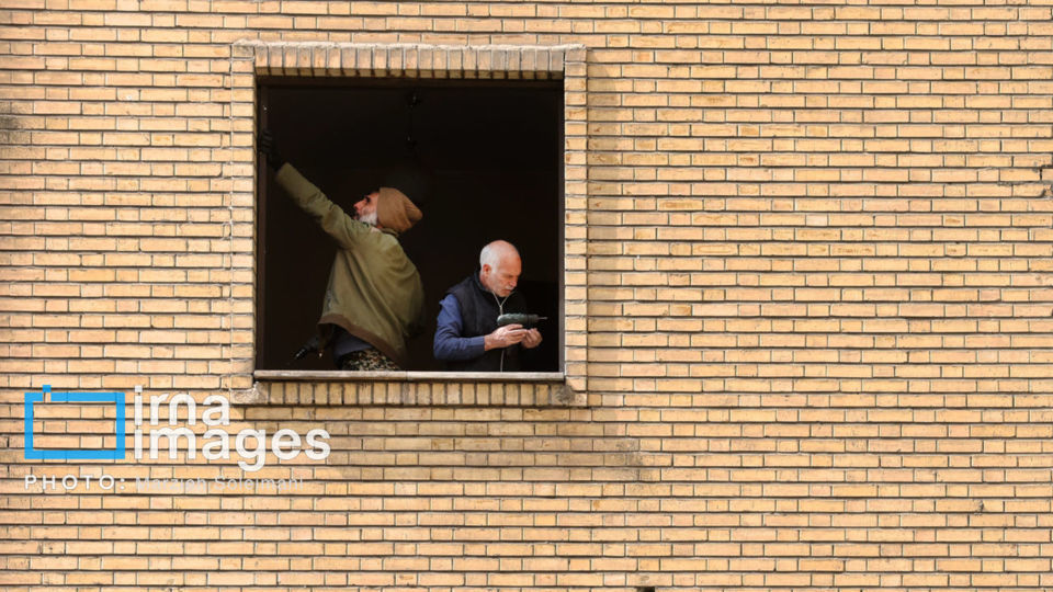 بازسازی خانه های آسیب دیده حملات آمریکایی - صهیونیستی