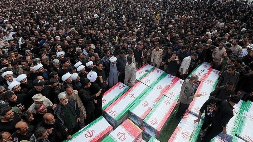 نسل کشی قومی در جنایت مدرسه میناب رخ داد نسل کشی قومی در جنایت مدرسه میناب رخ داد