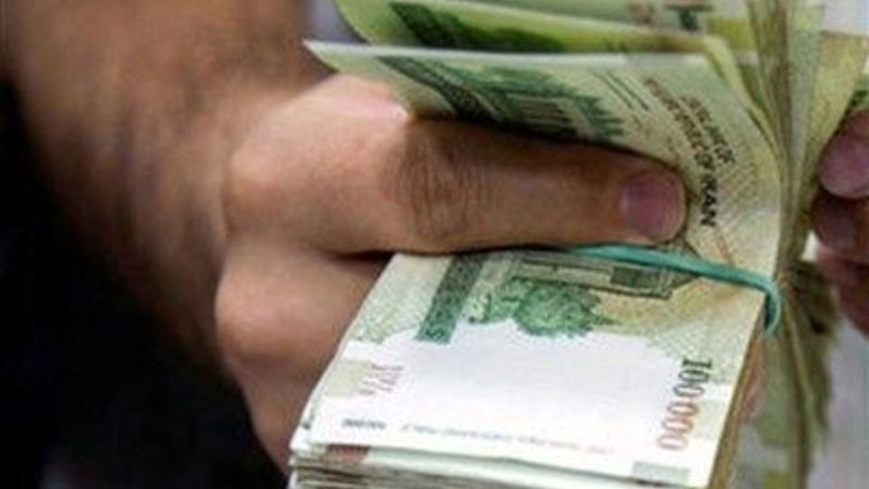 دستمزد کارگران برای سال جدید تعیین شد/ افزایش ۶۰ درصدی حداقل بگیران دستمزد کارگران برای سال جدید تعیین شد/ افزایش ۶۰ درصدی حداقل بگیران