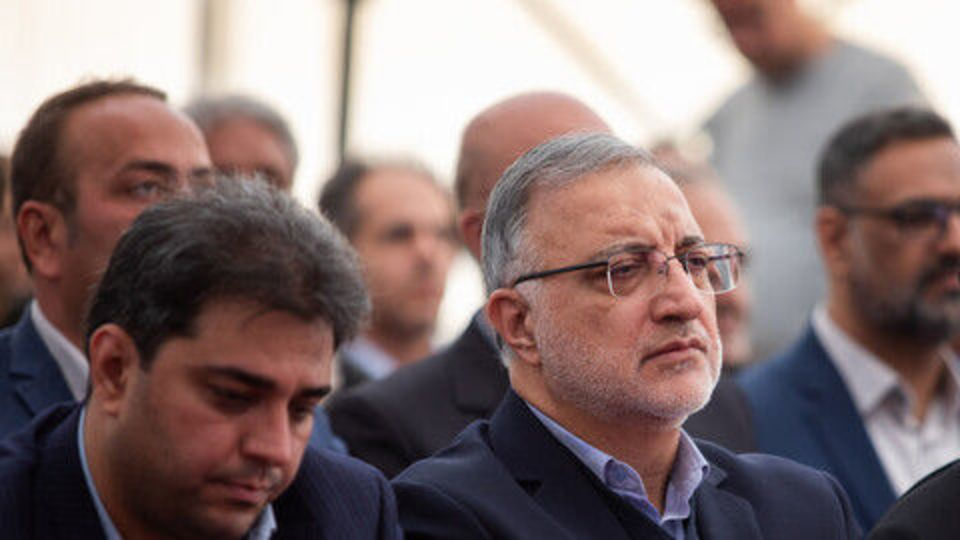 زاکانی: ۱۴ هزار نقطه در تهران هدف حملات صهیونیستی قرار گرفته است زاکانی: ۱۴ هزار نقطه در تهران هدف حملات صهیونیستی قرار گرفته است