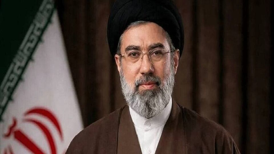 تشریح فرآیند انتخاب سومین رهبر انقلاب اسلامی تشریح فرآیند انتخاب سومین رهبر انقلاب اسلامی