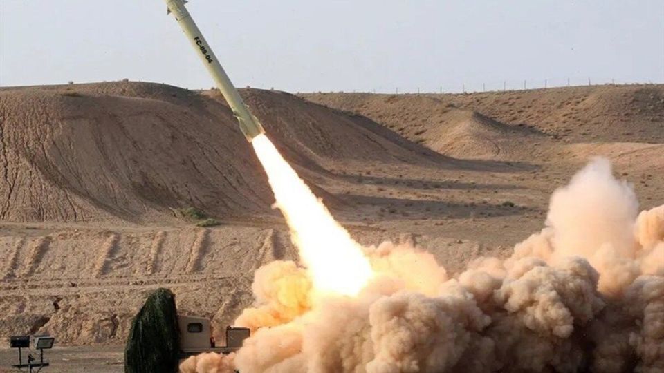 هدف قرار گرفتن پایگاههای رژیم تروریستی آمریکا در قطر، کویت و امارات هدف قرار گرفتن پایگاههای رژیم تروریستی آمریکا در قطر، کویت و امارات