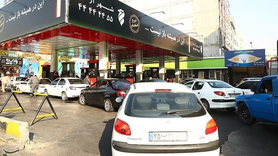 توزیع سوخت بدون اختلال ادامه دارد توزیع سوخت بدون اختلال ادامه دارد