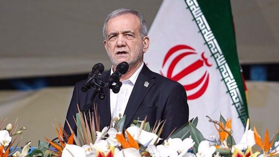 پزشکیان: نوروز فرصتی برای کنارگذاشتن کینهها و اختلافات است پزشکیان: نوروز فرصتی برای کنارگذاشتن کینهها و اختلافات است