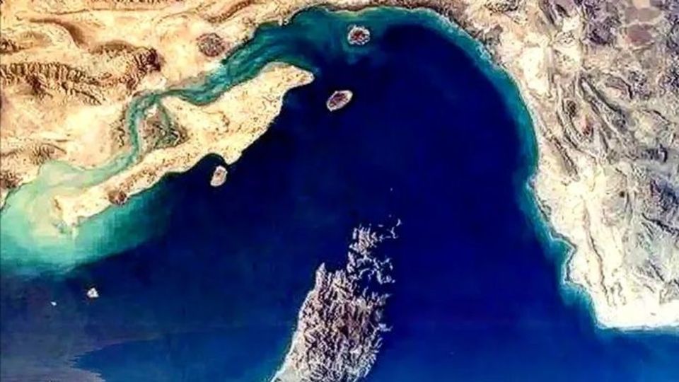 تحلیلی از تاریخ و نظام حقوقی تنگه هرمز تحلیلی از تاریخ و نظام حقوقی تنگه هرمز