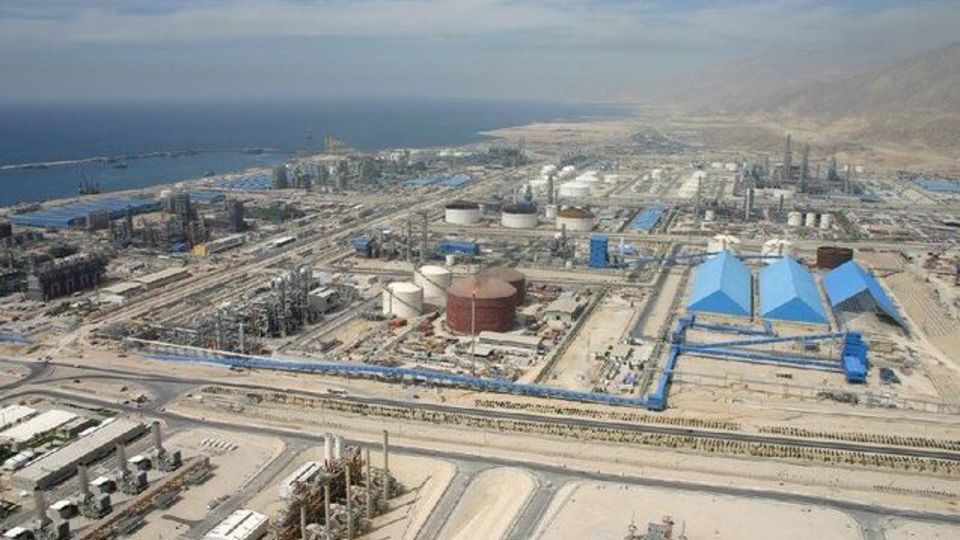 مهار کامل آتشسوزی واحد الفین پتروشیمی بندر امام در کمتر از یک ساعت مهار کامل آتشسوزی واحد الفین پتروشیمی بندر امام در کمتر از یک ساعت