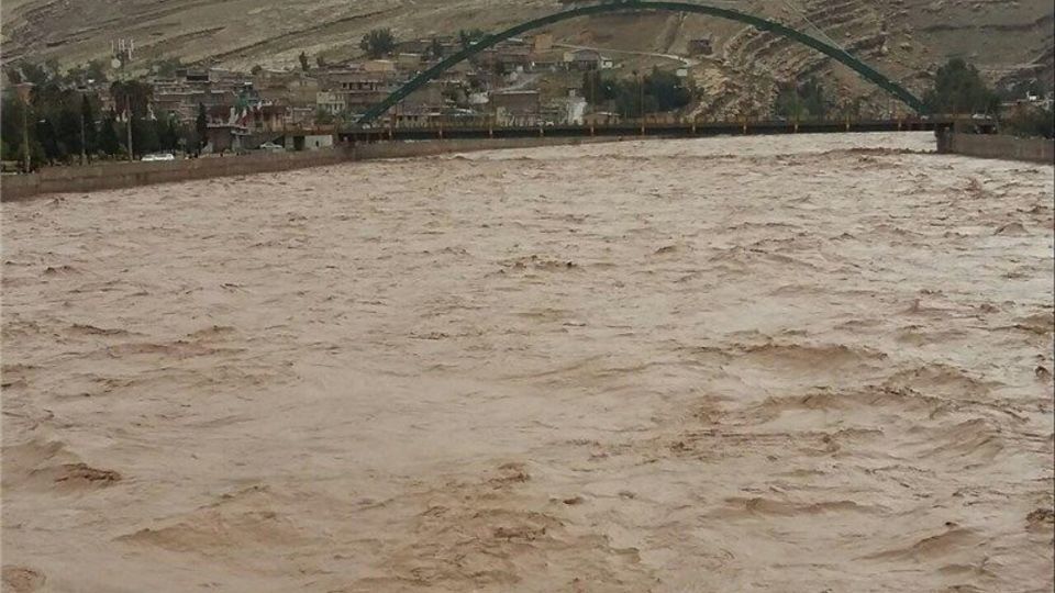 عملیات امداد در ۶ شهر لرستان/ نجات ۲۹۱ سیلزده و گرفتار در برف عملیات امداد در ۶ شهر لرستان/ نجات ۲۹۱ سیلزده و گرفتار در برف