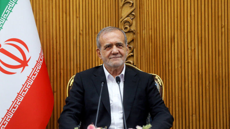 تقدیر پزشکیان از ایستادگی شجاعانه ملت عراق در کنار مردم ایران تقدیر پزشکیان از ایستادگی شجاعانه ملت عراق در کنار مردم ایران
