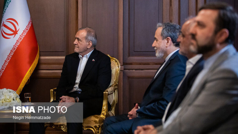 دیدار فرمانده ارتش پاکستان با رئیس جمهور