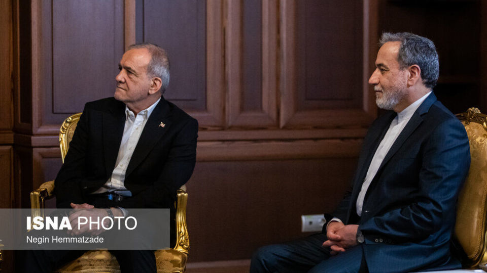 دیدار فرمانده ارتش پاکستان با رئیس جمهور