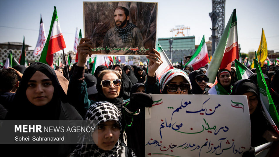 اجتماع بزرگ «دختران جان‌فدای ایران»