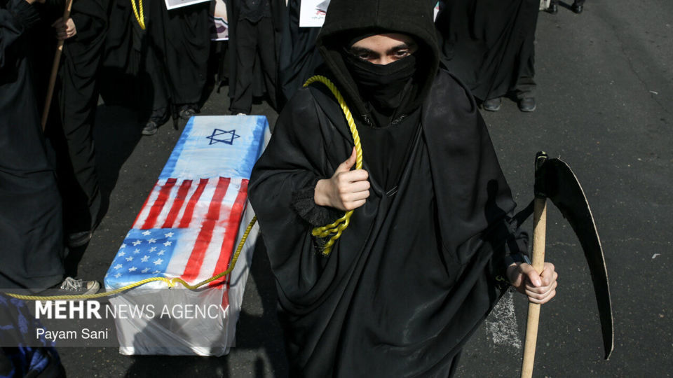 اجتماع بزرگ «دختران جان‌فدای ایران»