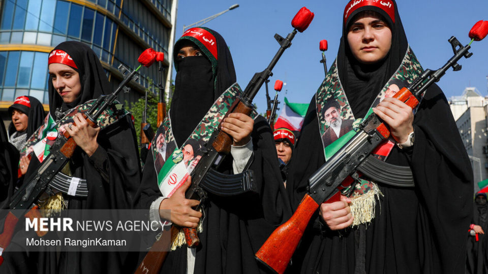 اجتماع بزرگ «دختران جان‌فدای ایران»