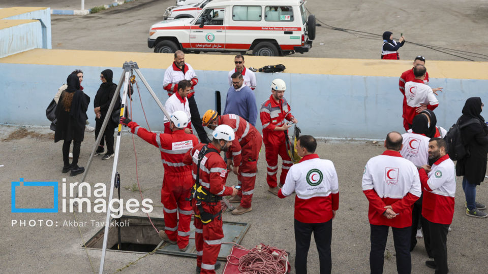 مانور امدادگران جمعیت هلال احمر
