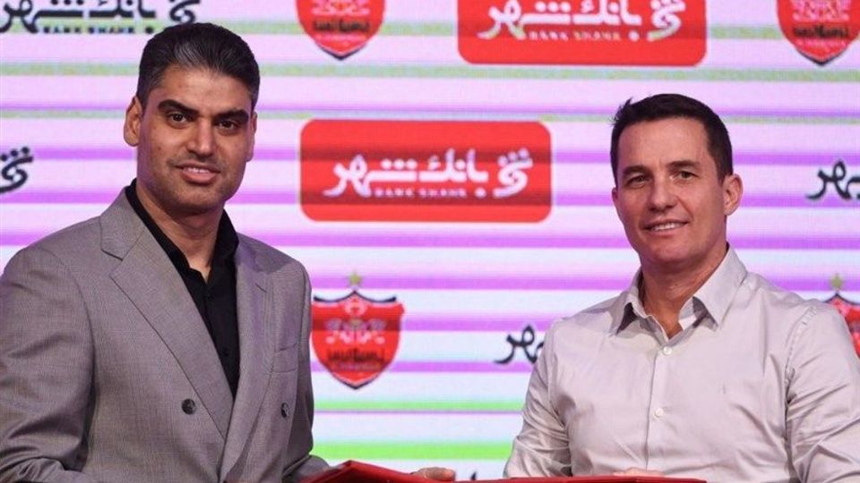 جلسه ویدیویی مدیرعامل پرسپولیس با اوسمار جلسه ویدیویی مدیرعامل پرسپولیس با اوسمار