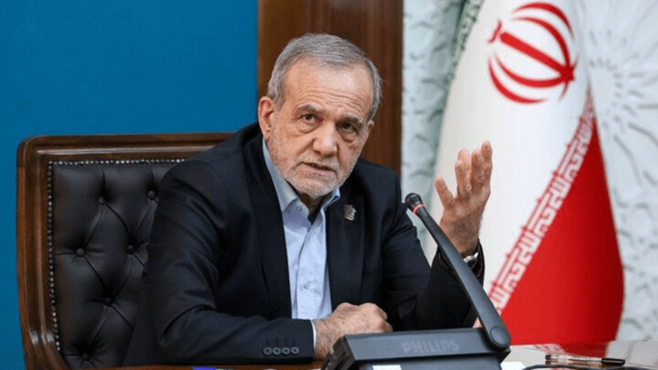 پزشکیان: بدعهدی، محاصره و تهدید مانع اصلی مذاکره واقعی است پزشکیان: بدعهدی، محاصره و تهدید مانع اصلی مذاکره واقعی است