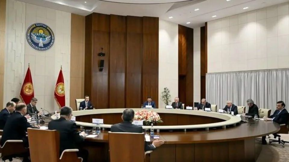 مسکو: تروریستهای تحریرالشام به افغانستان آمدهاند/ دزدی ۵۹۰ میلیارد دلاری آمریکا از روسیه مسکو: تروریستهای تحریرالشام به افغانستان آمدهاند/ دزدی ۵۹۰ میلیارد دلاری آمریکا از روسیه